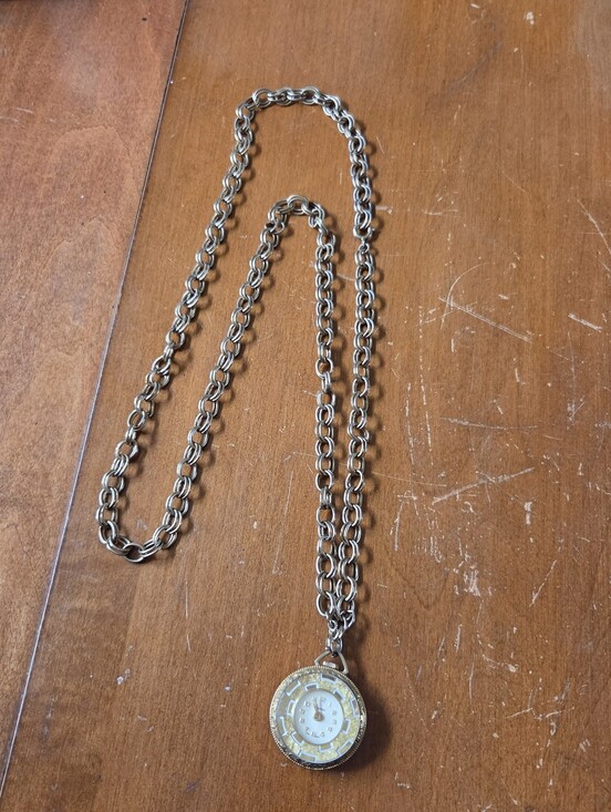 Sarah Coventry Accessories - Vintage Sarah Coventry Ladies Pocket Watch DOESN'T WORK, FOR PARTS 18.5in